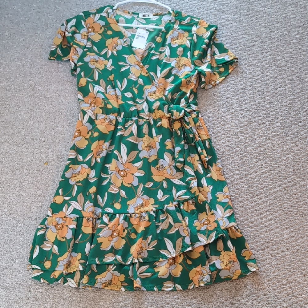 Floral V-Neck Dress in Green and Yellow